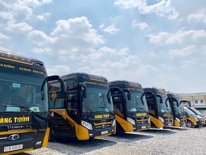Xe Hoàng Thủy Mặt trước xe Limousine 34 Giường VIP