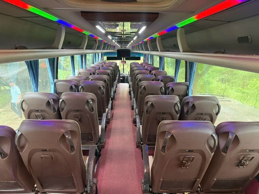Xe Ninh Bình Discovery Bus Ghế ngồi Tiện ích Ghế ngồi 45 chỗ