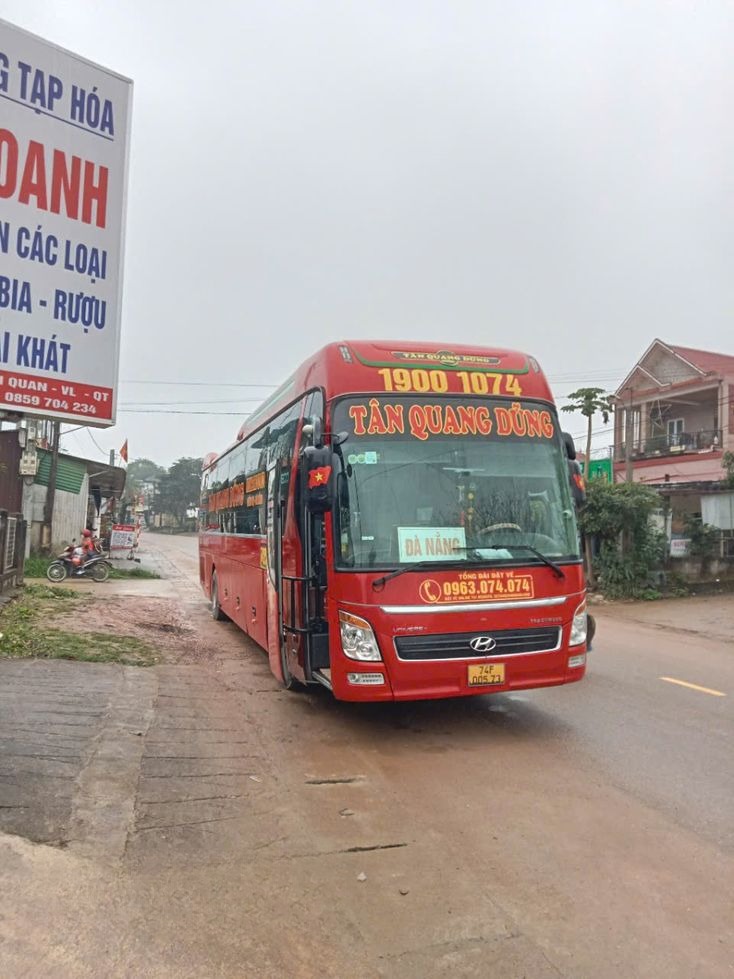 Xe Tân Quang Dũng Limousine Mặt trước xe Giường nằm 40 chỗ