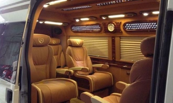 Xe Thịnh Phát - Tuấn Anh Tiện ích Nội thất Limousine 9 chỗ