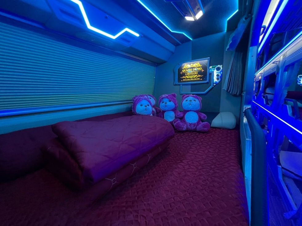 Xe Quang Dũng VIP Limousine Giường nằm Tiện ích Nội thất 