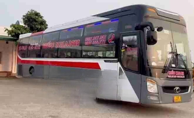 Xe Hiếu Khanh Bên hông xe Giường nằm 40 chỗ