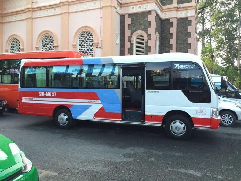 Xe Phước Hiếu (Vũng Tàu) Bên hông xe Ghế ngồi 29 chỗ
