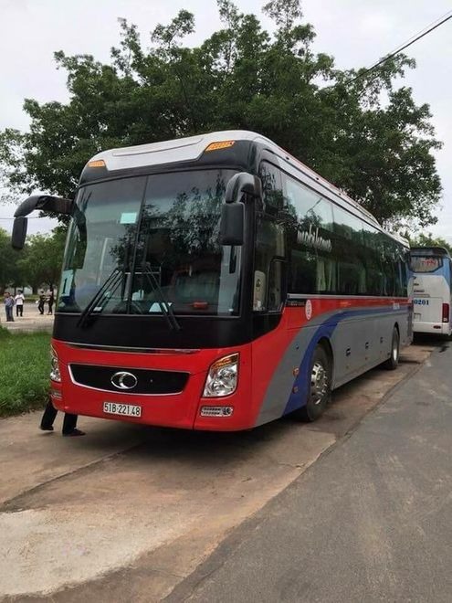 Xe Anh Chương (Lâm Đồng) Mặt trước xe Bên hông xe Giường nằm 44 chỗ