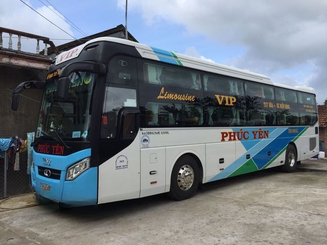 Xe Phúc Yên Bên hông xe Limousine 34 phòng