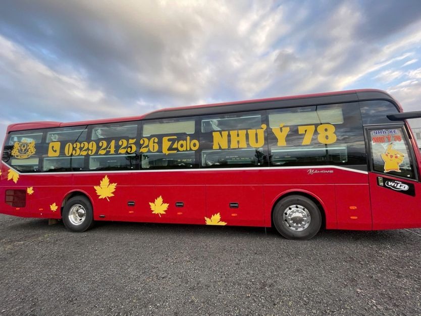 Xe Như Ý 78 (Phú Yên) Bên hông xe Limousine 24 phòng