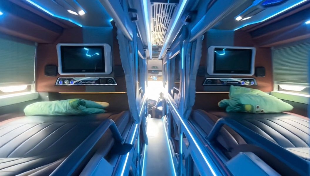 Xe Hưng Thủy (Bình Định) Nội thất Limousine giường phòng 24 chỗ