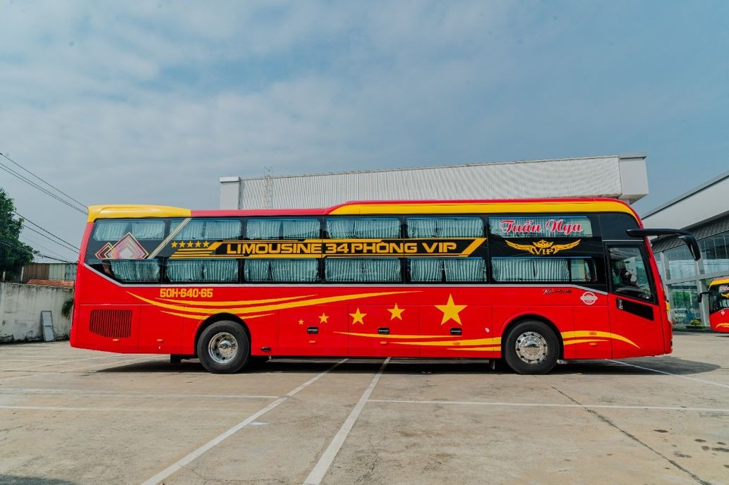 Xe Tuấn Nga (Kiên Giang) Bên hông xe 