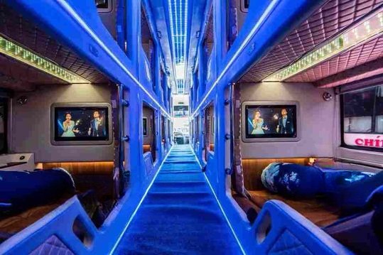 Xe Phương Hồng Linh Giường nằm Tiện ích Limousine giường phòng 22 chỗ