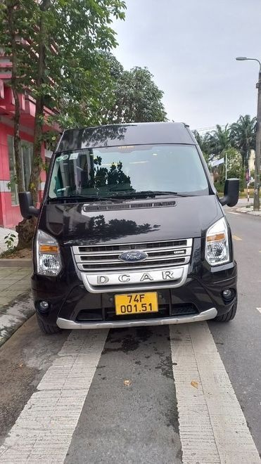 Xe Duy Tân Mặt trước xe Limousine 9 chỗ