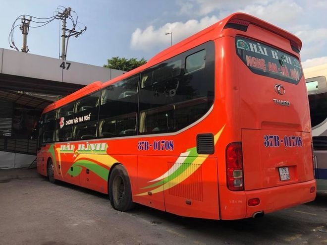 Xe Hải Bình Mặt sau xe Bên hông xe Giường nằm 46 chỗ