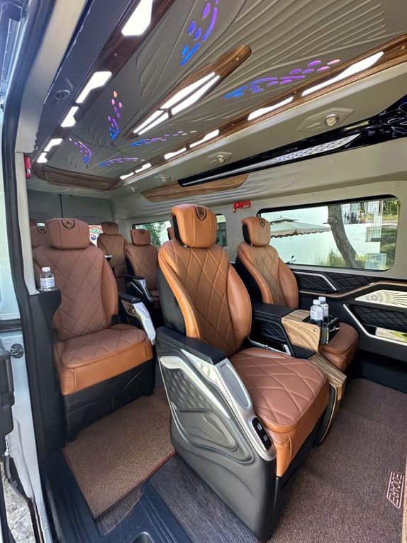 Xe GoroTrip Limousine VIP Tiện ích Nội thất Limousine 12 Dcar 