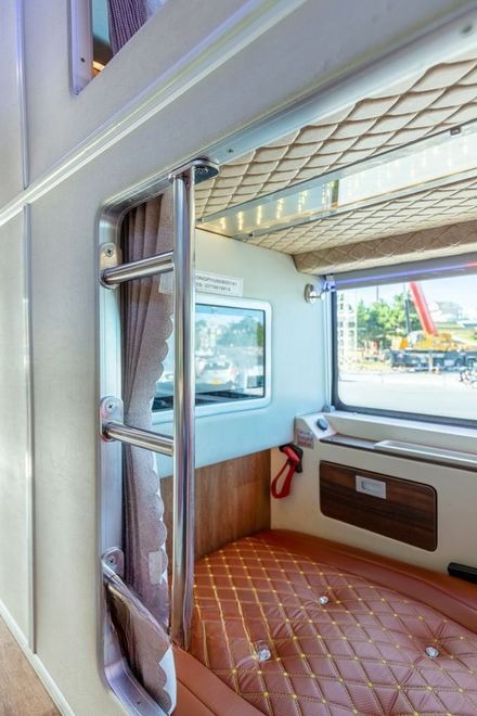 Xe Phong Phú Nội thất Tiện ích Limousine 22 Phòng