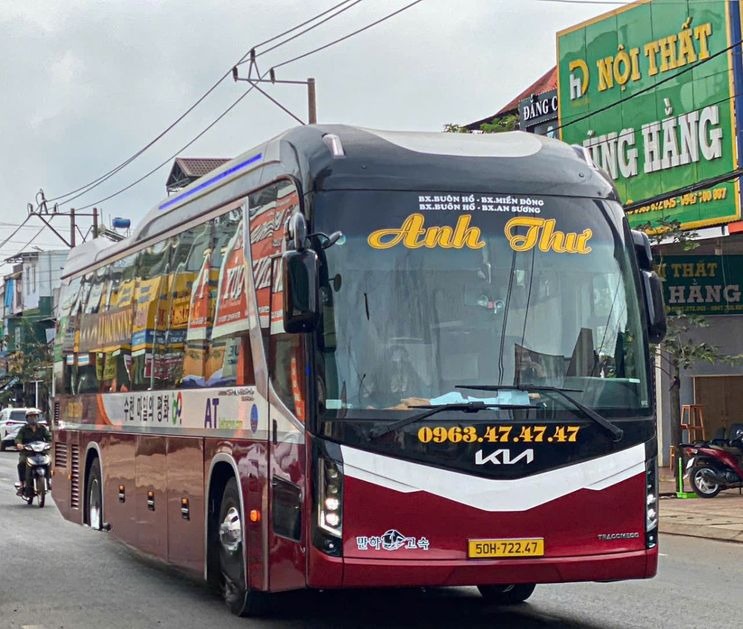 Xe Anh Thư (Buôn Hồ) Mặt trước xe Giường nằm 34 chỗ