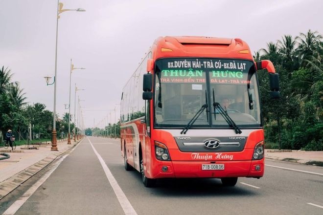 Xe Thuận Hưng Mặt trước xe Giường nằm 44 chỗ