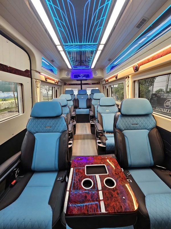Thời Đại 4.0 Limousine