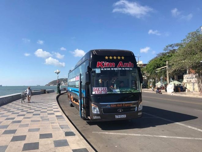 Xe Kim Anh Mặt trước xe Giường nằm 44 chỗ