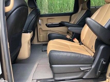 Xe Cát Thiên Hải Limousine Ghế ngồi Tiện ích Nội thất Xe CARNIVAL VIP 5 chỗ 