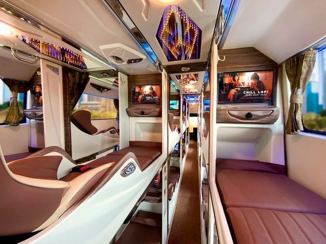 Xe Khanh Phong Tiện ích Limousine giường nằm 32 chỗ (WC)