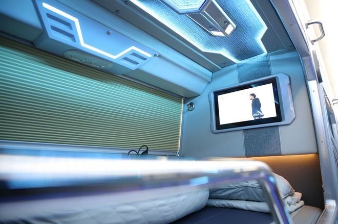 Xe Lovabus Giường nằm Nội thất Tiện ích Giường nằm VIP Limousine