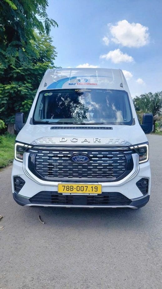 Xe Sao Limousine Mặt trước xe Limousine 9 chỗ