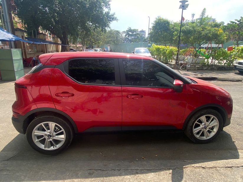 Xe Hương Vy Bên hông xe Ghế ngồi 4 chỗ