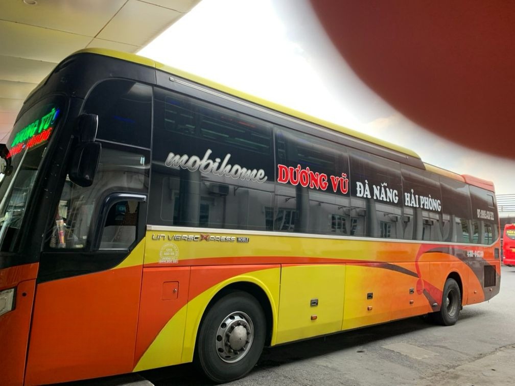 Xe Dương Vũ Bên hông xe Giường nằm 43 chỗ