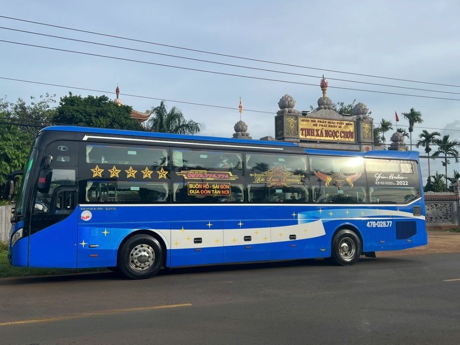 Xe Hải Luân Bên hông xe Giường nằm 41 chỗ