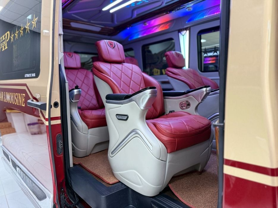 Xe Huệ Nghĩa Limousine Ghế ngồi Nội thất Limousine 9 chỗ
