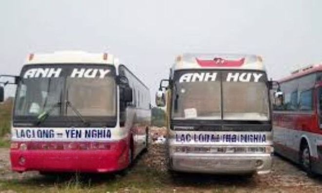 Xe Anh Huy Đất Cảng Mặt trước xe Limousine 24 chỗ