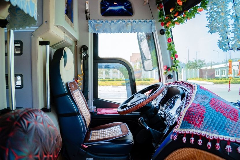 Xe Bình Tâm Tiện ích Nội thất Limousine 24 phòng