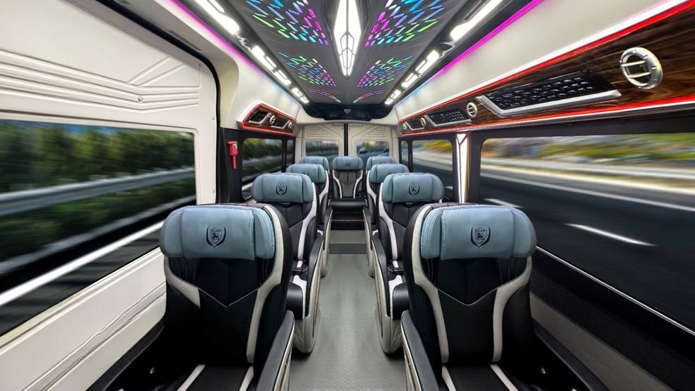 Xe Xuân Trường Limousine Ghế ngồi Tiện ích Nội thất 