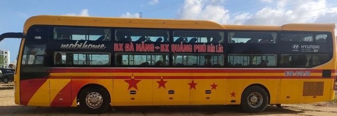Xe Hải Vân (Buôn Ma Thuột) Bên hông xe 