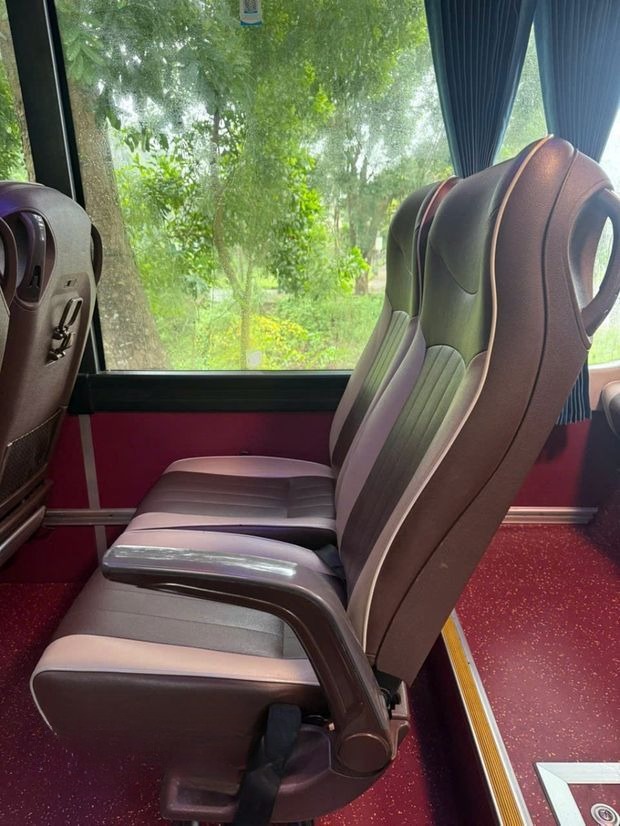 Xe Ninh Bình Discovery Bus Ghế ngồi Ghế ngồi 45 chỗ