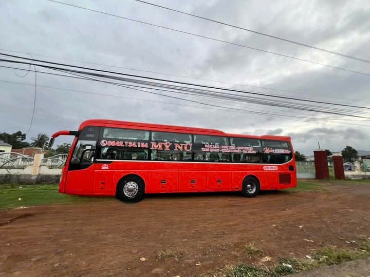 Xe Lovabus Bên hông xe Giường nằm 44 chỗ