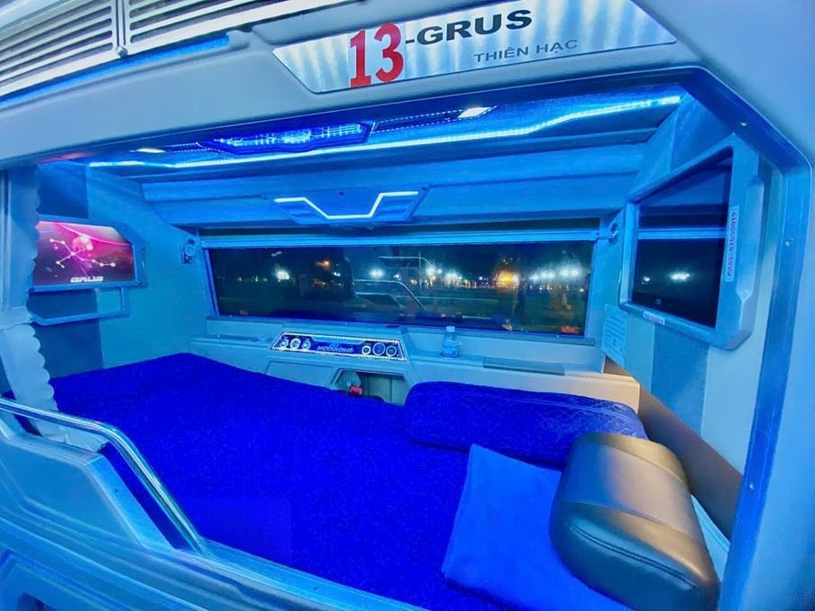 Xe Phúc An Express Giường nằm Tiện ích Nội thất Limousine 22 giường phòng (WC)