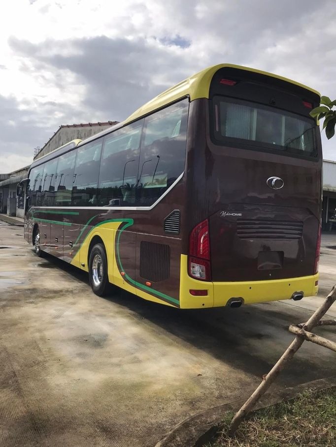 Xe Cao Nguyên (Buôn Ma Thuột) Mặt sau xe Bên hông xe Limousine 24 phòng