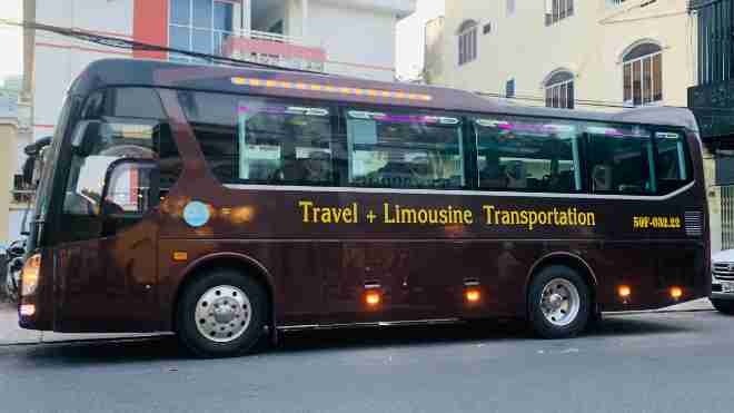 Xe Cát Thiên Hải Limousine Bên hông xe 