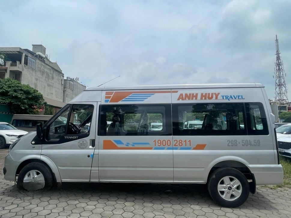 Xe Anh Huy (Hải Phòng) Bên hông xe Ghế ngồi 16 chỗ