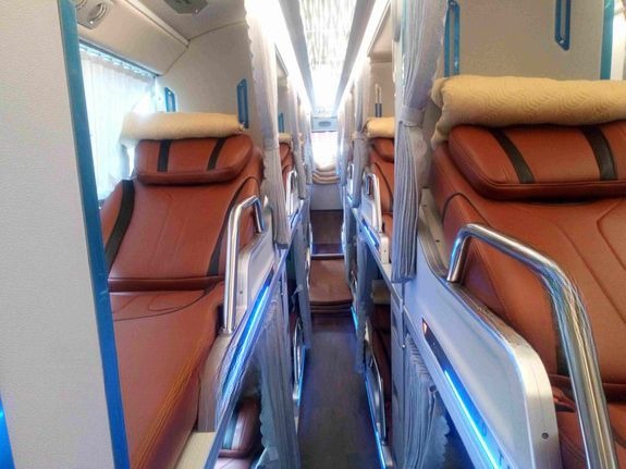 Xe Tùng Loan Giường nằm Nội thất Limousine giường phòng 34 chỗ