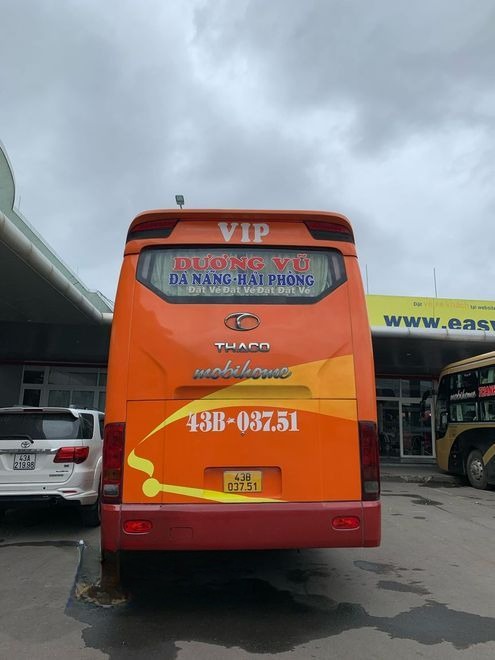 Xe Dương Vũ Mặt sau xe 