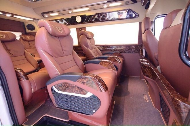 Xe Royal Limousine undefined