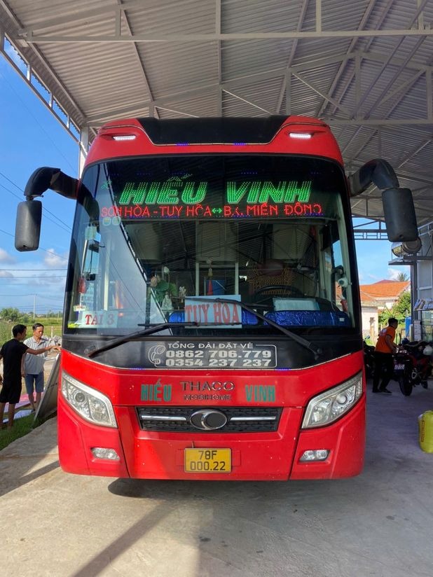 Xe Hiếu Vinh Mặt trước xe Giường nằm 41 chỗ