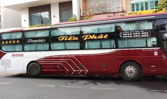 Xe Tiến Phát Bên hông xe Giường nằm Limousine giường phòng 34 chỗ