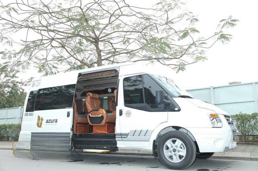 Xe Bắc Ninh Limousine Bên hông xe Limousine 9 chỗ
