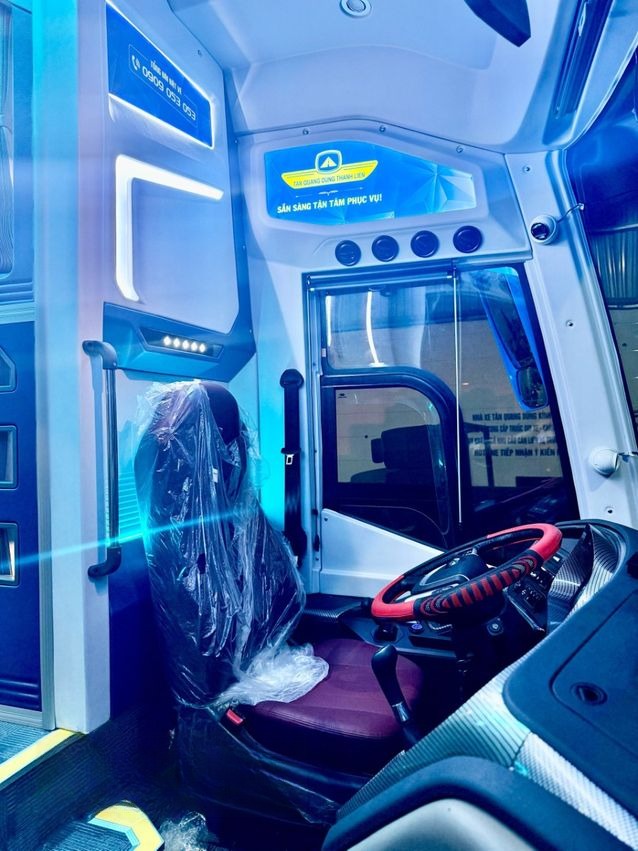 Xe Thành Liên Buslines Ghế ngồi Tiện ích Nội thất Limousine 22 Phòng Đôi (WC)