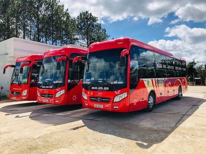 Xe Phượng Thu Mặt trước xe Bên hông xe Giường nằm 41 chỗ