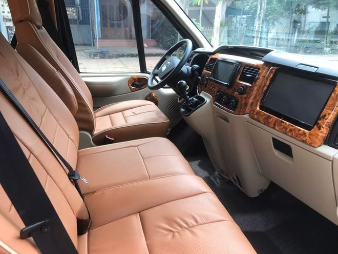 Xe Công Phương VIP Tiện ích Limousine 9 chỗ VIP