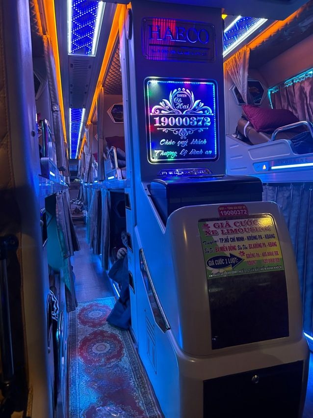 Xe Cô Hai Giường nằm Tiện ích Nội thất Limousine 34 giường