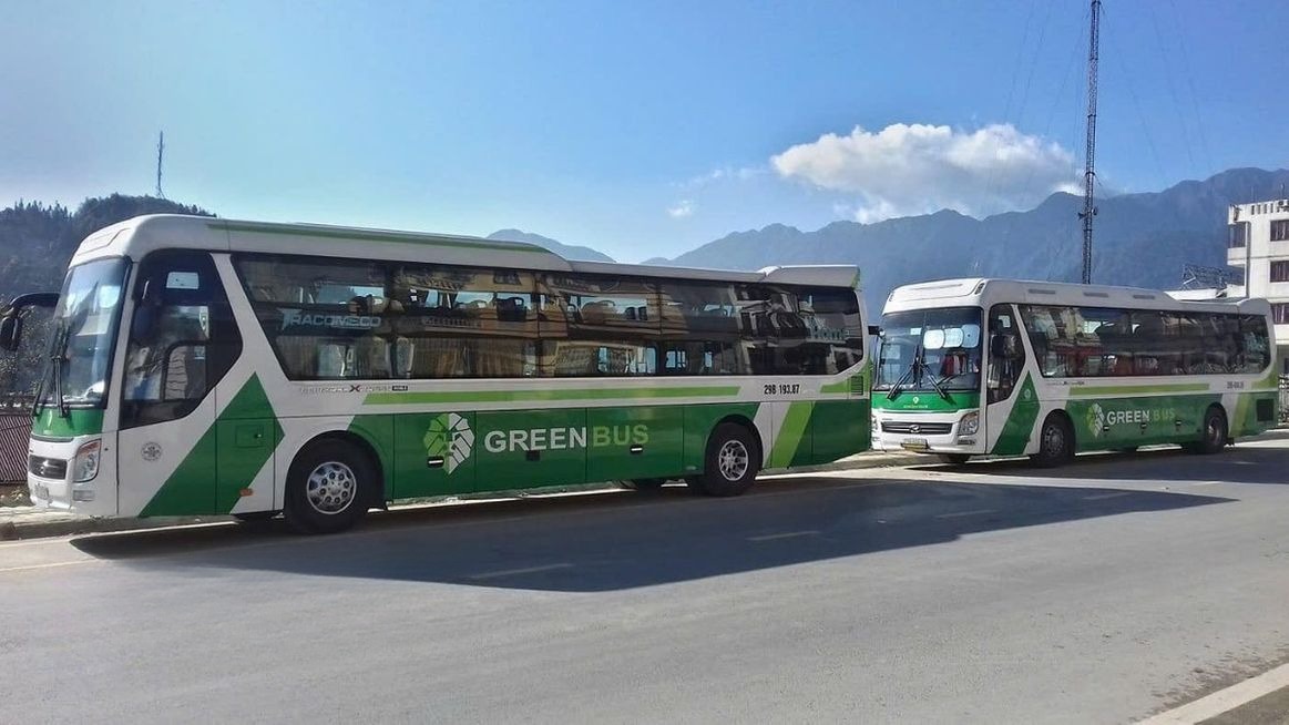 Xe Green Bus (Quảng Ninh) Bên hông xe Giường nằm 36 chỗ